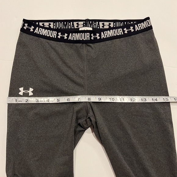 Under Armour Heat Gear Fitted Capri Gray Size Youth Large - Picture 8 of 9